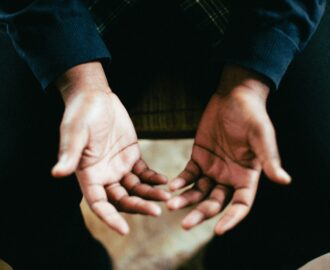 Leading with Energy and Intention: How Reiki Principles Support Leadership for Social Good Through Collaborating Out Loud 